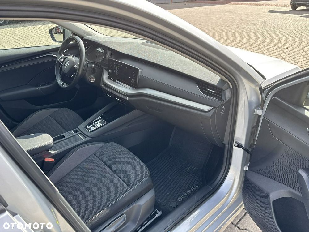 Skoda Octavia 2.0 TDI Ambition DSG - 16