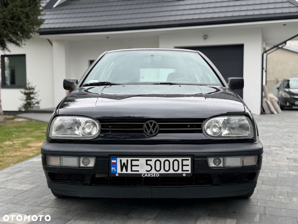 Volkswagen Golf - 2
