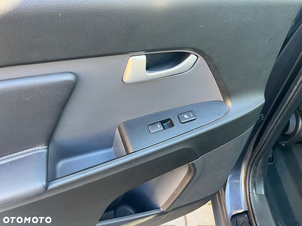 Kia Sportage 2.0 CRDI XL - 17