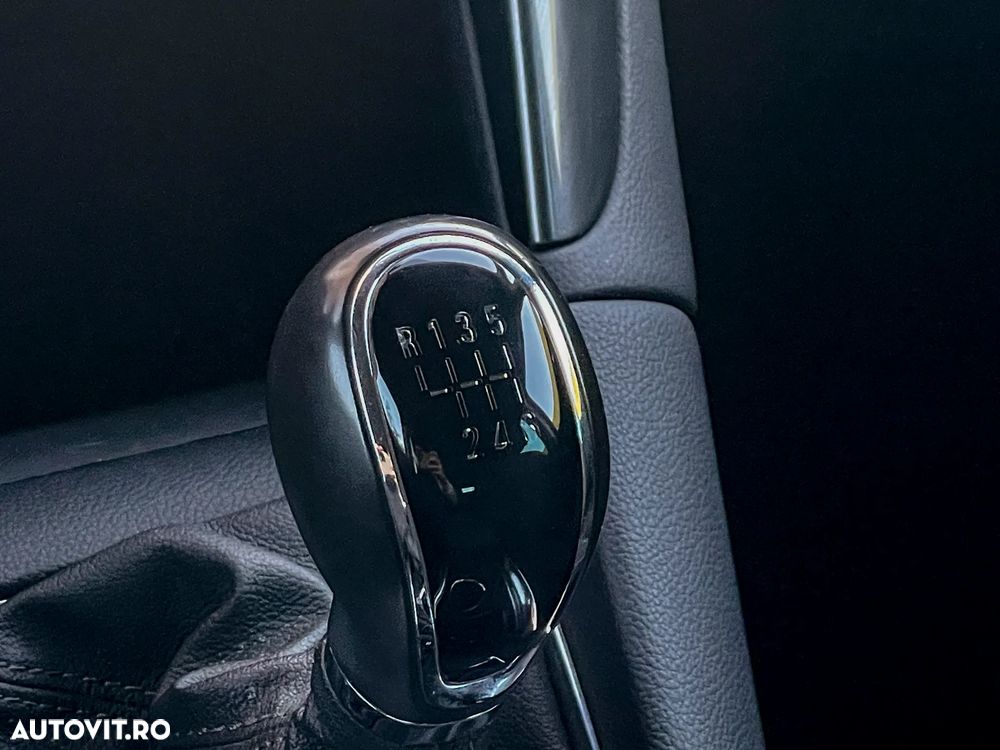 Opel Zafira 2.0 D (CDTI ecoFLEX) Start/Stop Innovation - 16