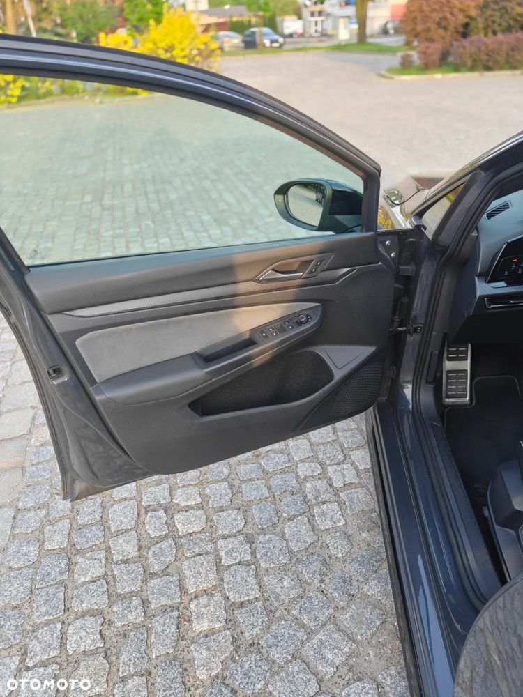 Volkswagen Golf - 18