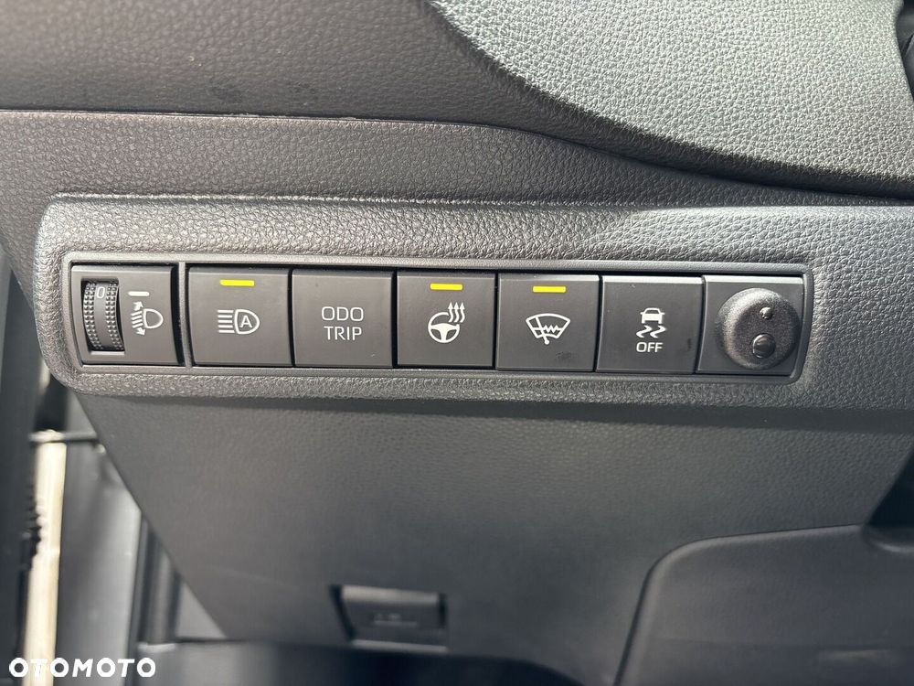 Toyota Corolla 2.0 Hybrid Comfort - 18
