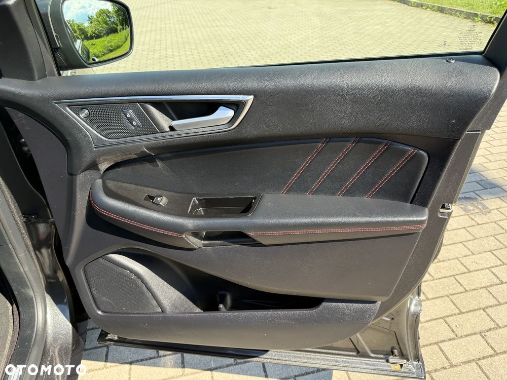 Ford Edge 2.0 EcoBlue Bi-Turbo 4x4 ST-LINE - 31