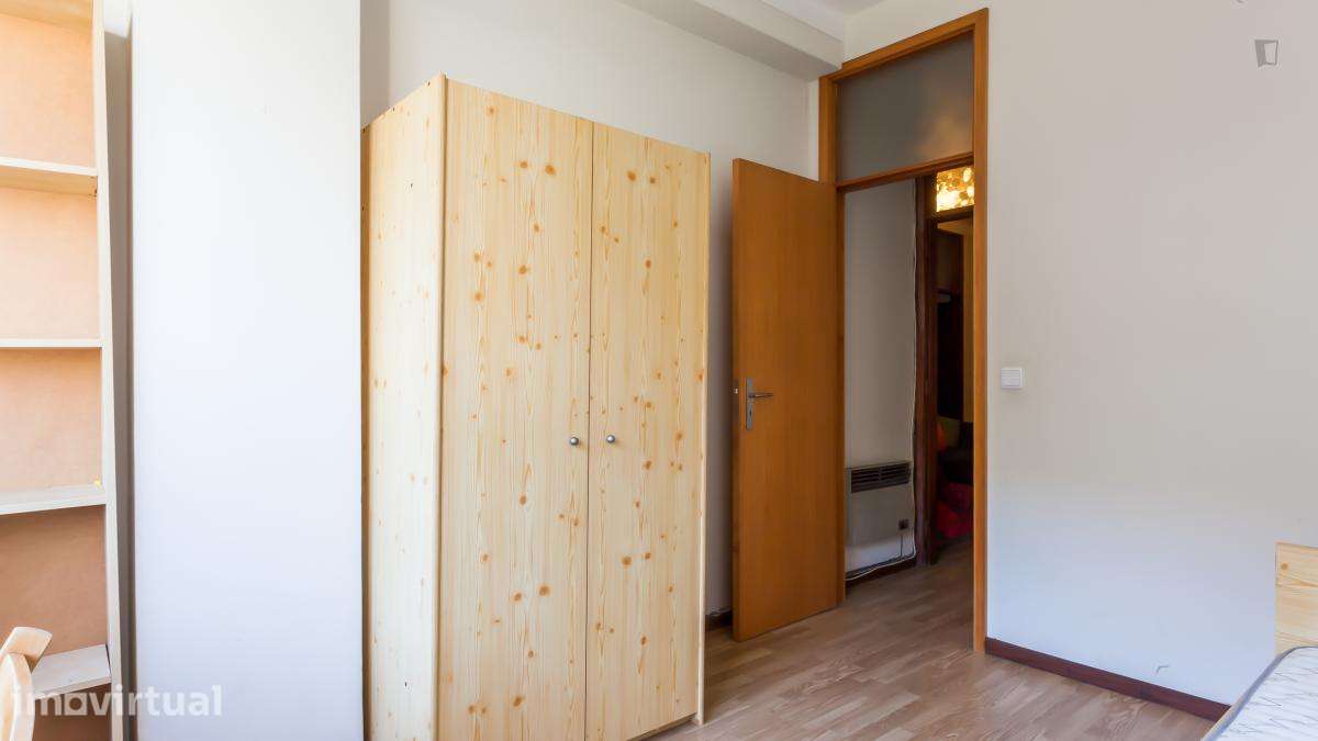 Quarto - localizado em Ramalde Porto - Grande imagem: 4/36