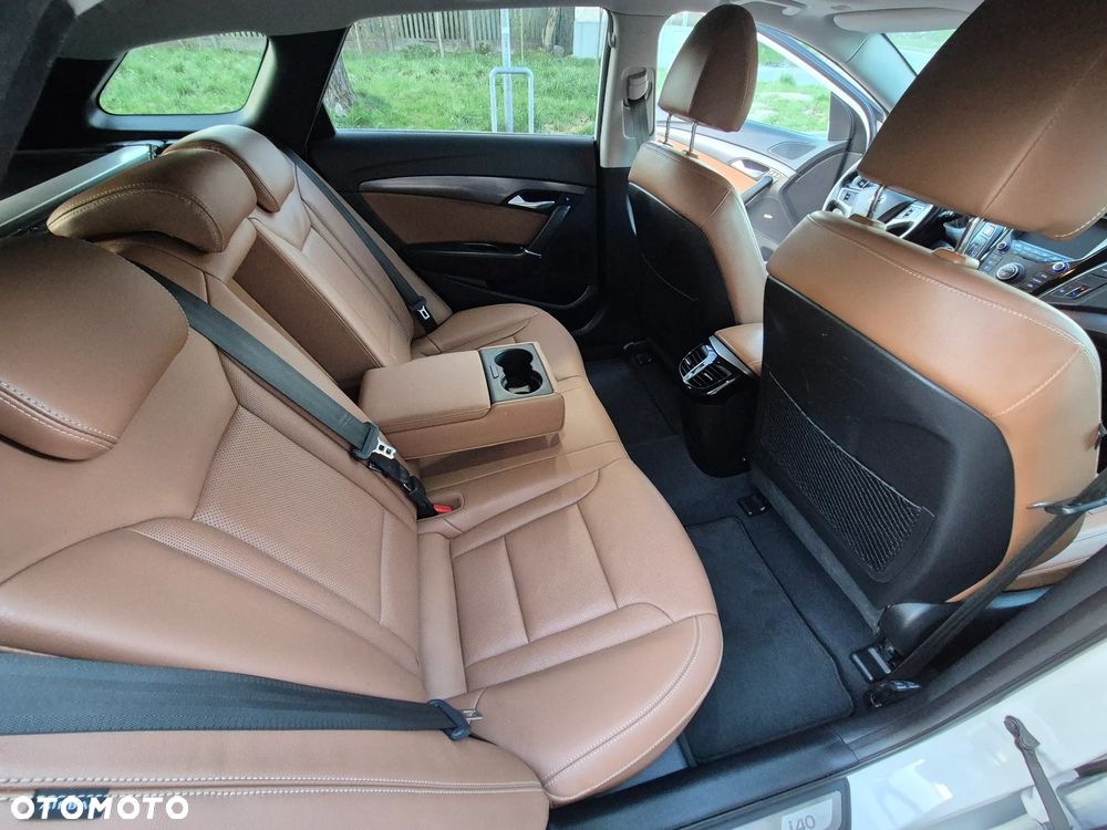 Hyundai i40 Kombi 1.7 CRDi DCT Premium - 20