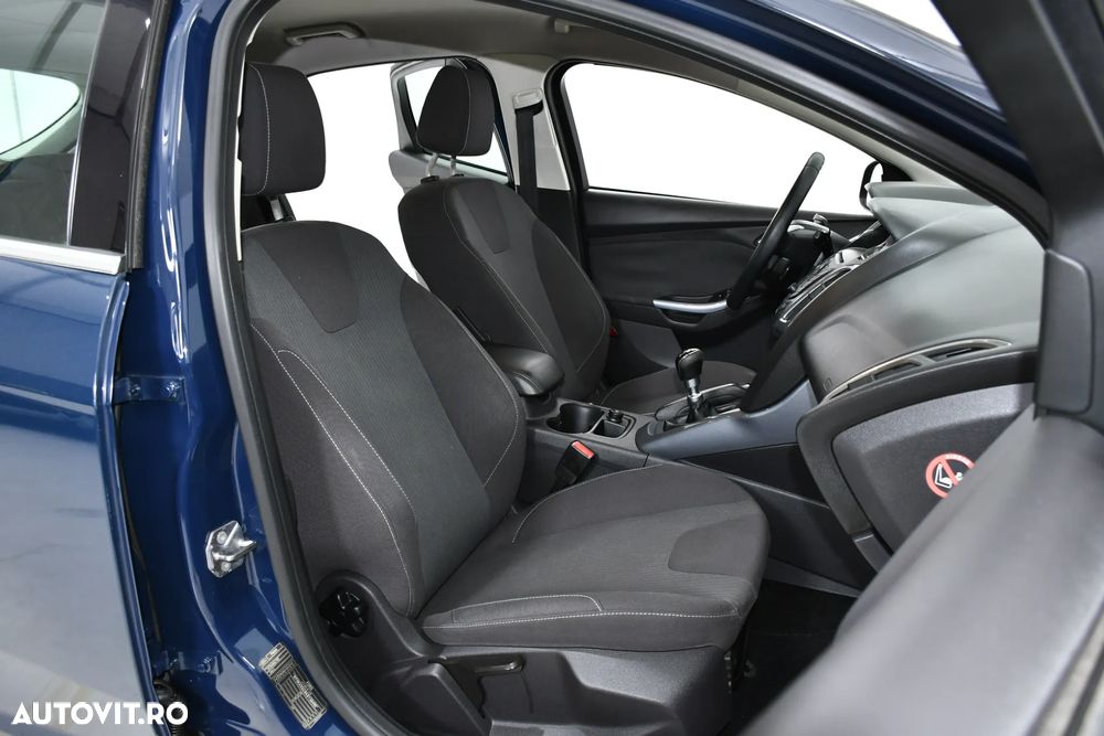 Ford Focus 1.6 TDCI DPF Trend - 11