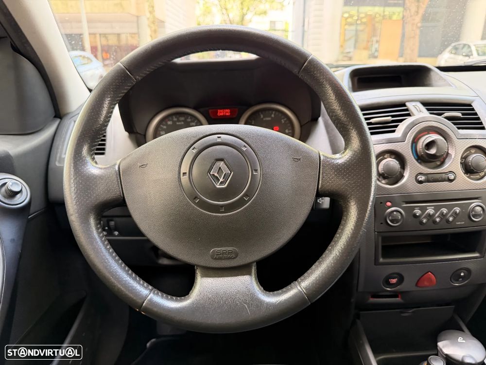 Renault Mégane 1.5 dCi Confort Dynamique - 17