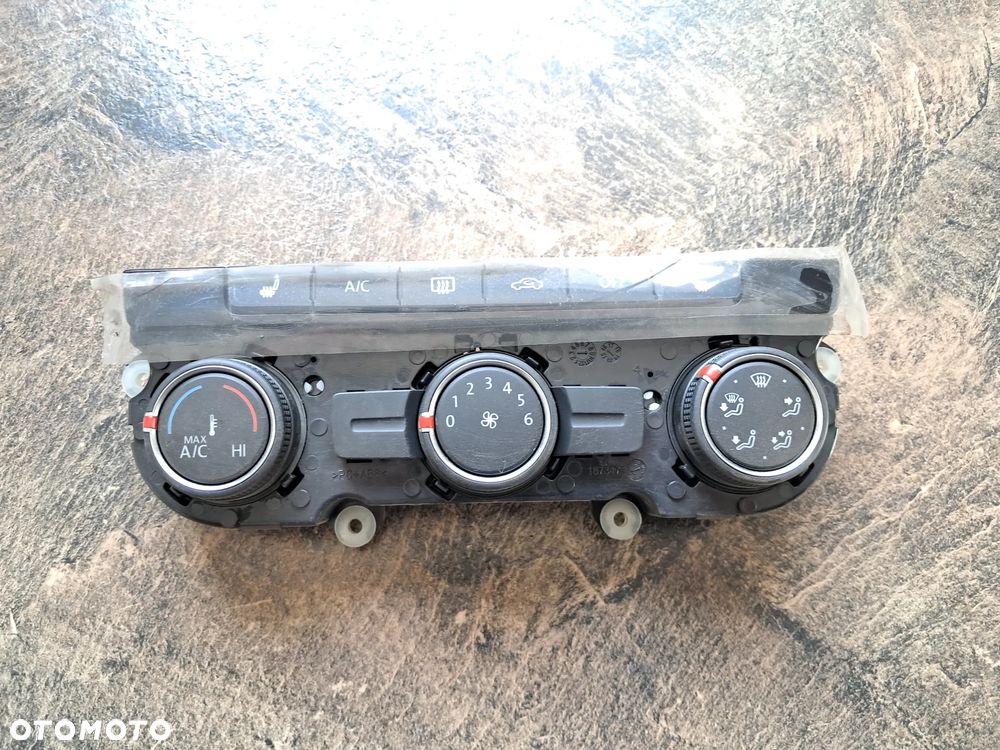 Panel klimatyzacji nawiewu VW Golf VII Arteon 561907426G - 2