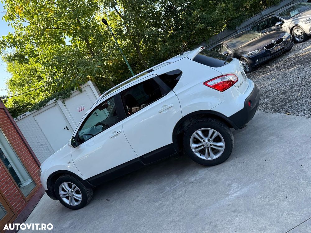 Nissan Qashqai 1.6 DCI TEKNA+ - 4
