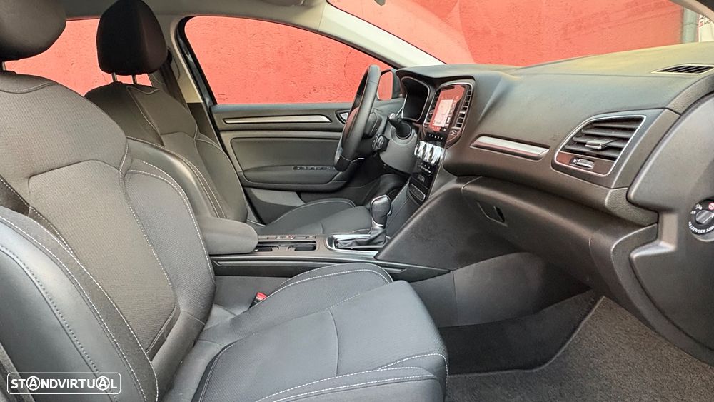 Renault Mégane Sport Tourer - 11