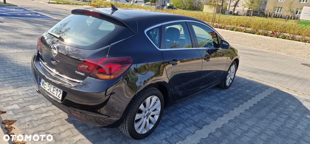 Opel Astra 1.4 Turbo Cosmo - 5