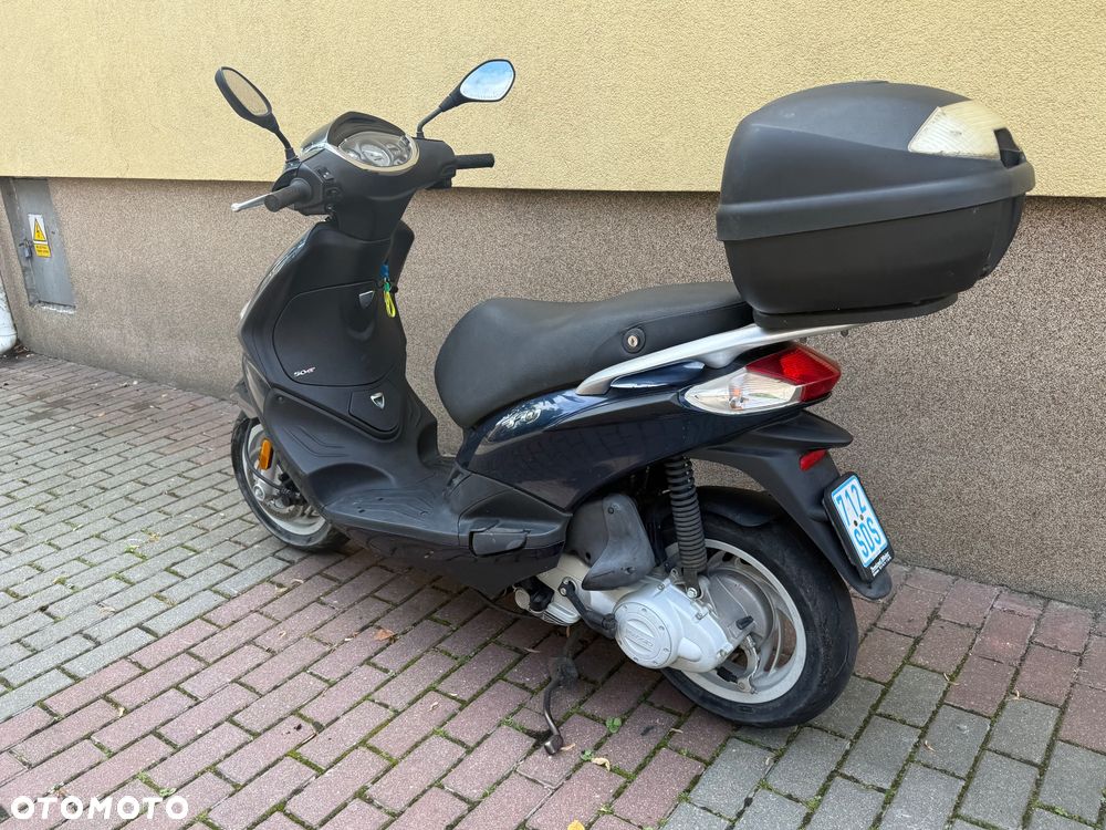 Piaggio FLY - 9
