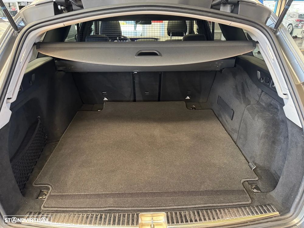 Mercedes-Benz E 220 d 4-Matic All Terrain Avantgarde + - 13