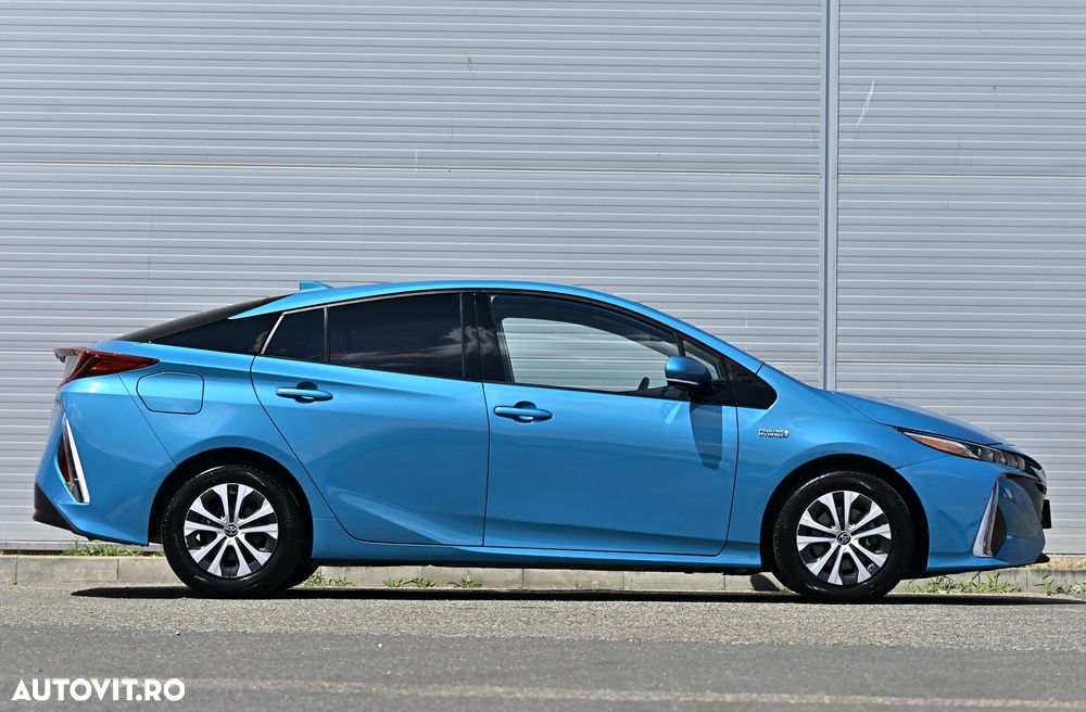 Toyota Prius - 8