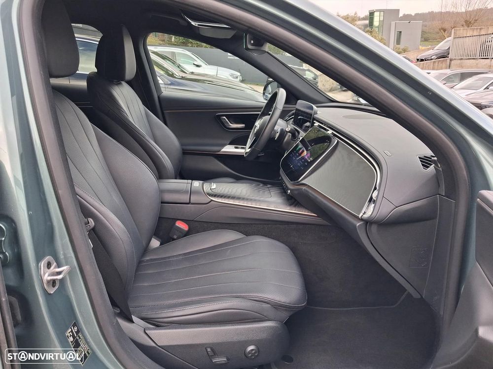 Mercedes-Benz E 300 - 13