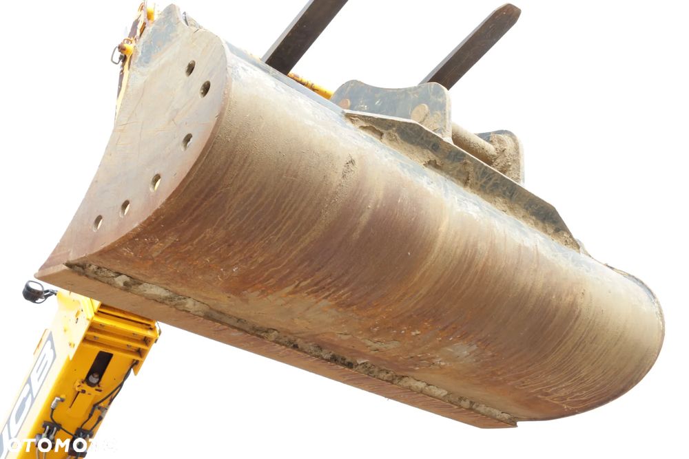 Łyżka skarpowa sztywna JCB fi 80 210 CM - 25