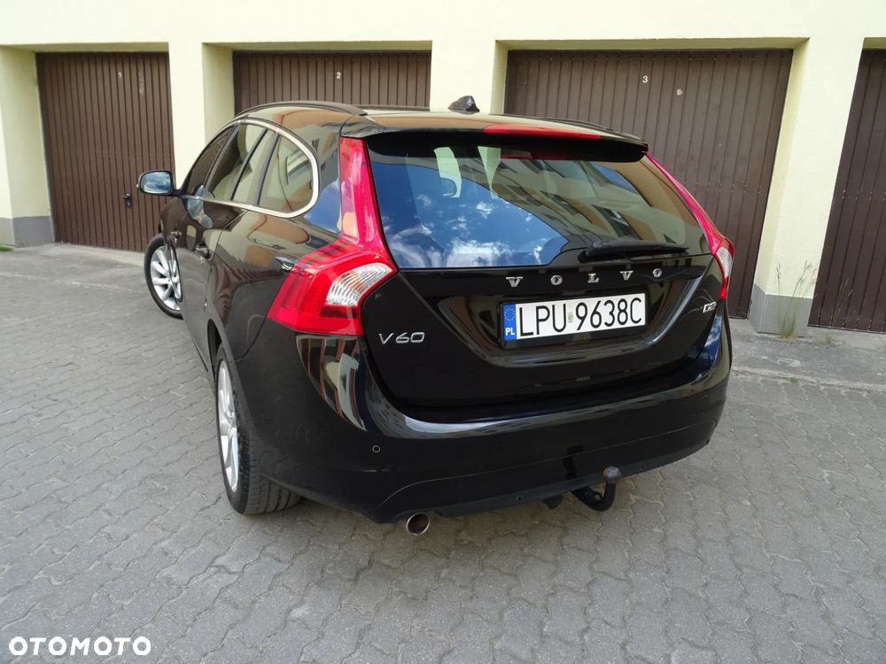 Volvo V60 D2 Drive-E Momentum - 22