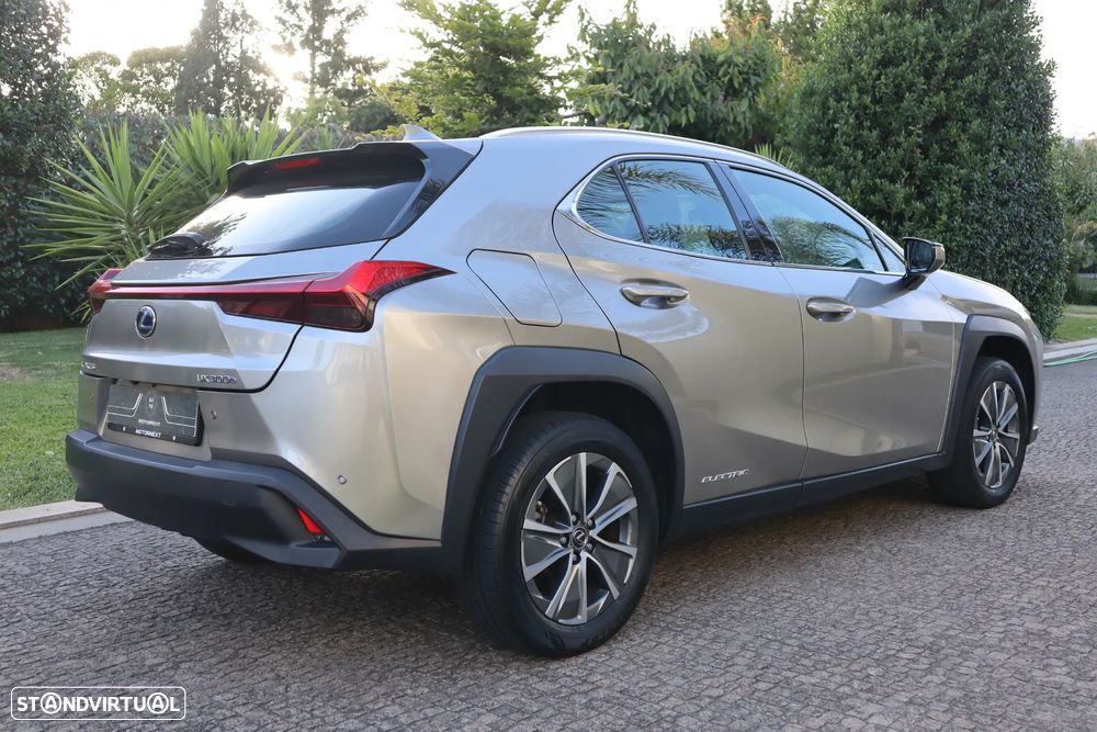 Lexus UX 300e Luxury - 3