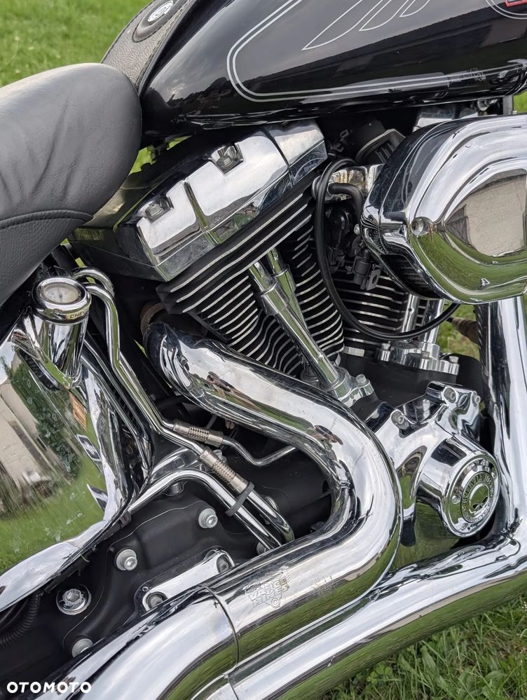 Harley-Davidson Softail Custom - 8