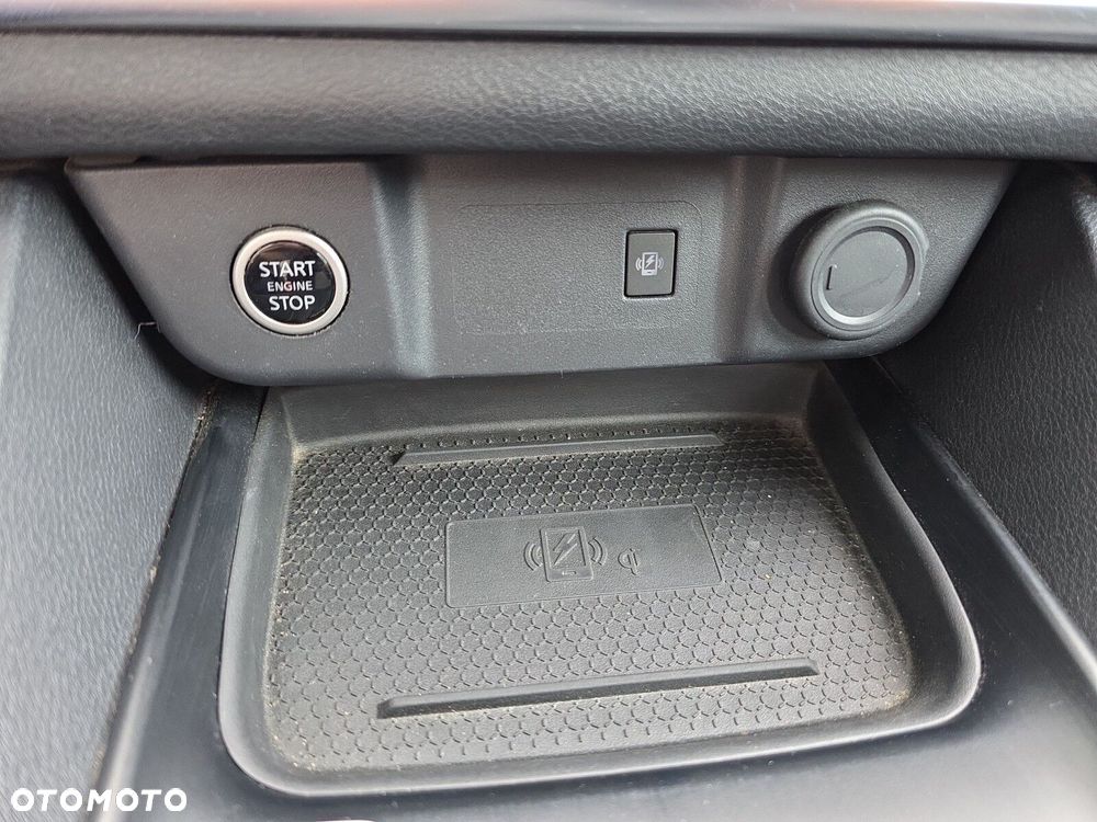 Nissan Qashqai 1.3 DIG-T MHEV Acenta Xtronic - 25