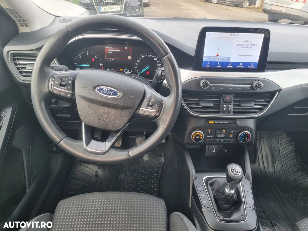 Ford Focus 1.5 EcoBlue Start-Stopp-System TITANIUM - 12