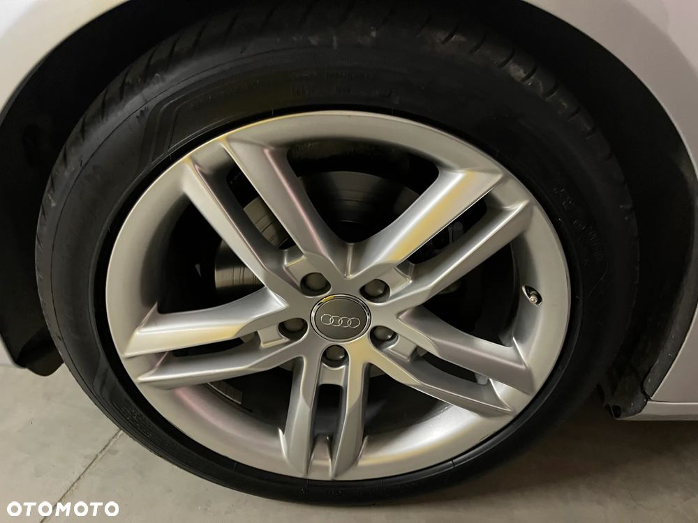 Audi A4 Avant 1.8 TFSI S line Sportpaket - 18