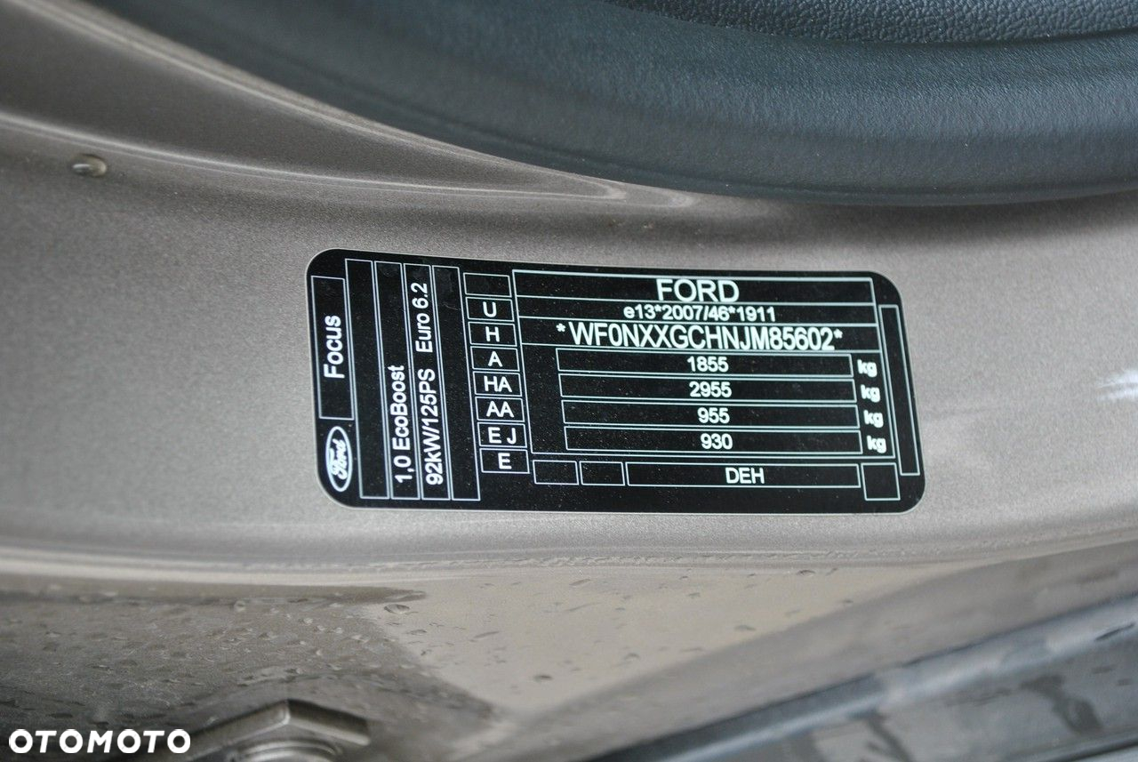 Ford Focus 1.0 EcoBoost Trend - 27