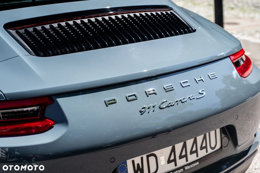 Porsche 911 Carrera S PDK - 17