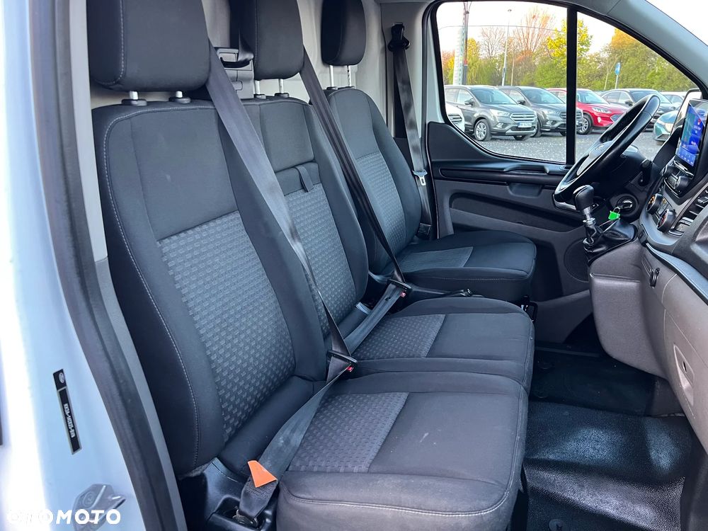 Ford Transit Custom - 19