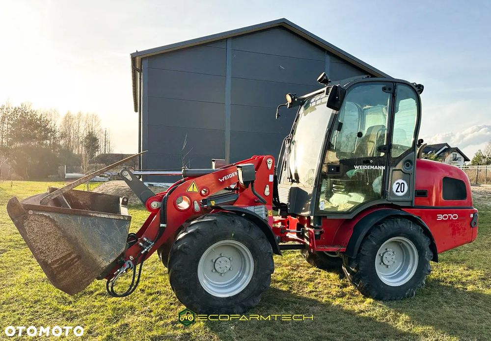 Weidemann 3070 C X80 - 5