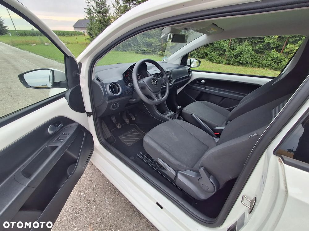 Volkswagen up! - 11