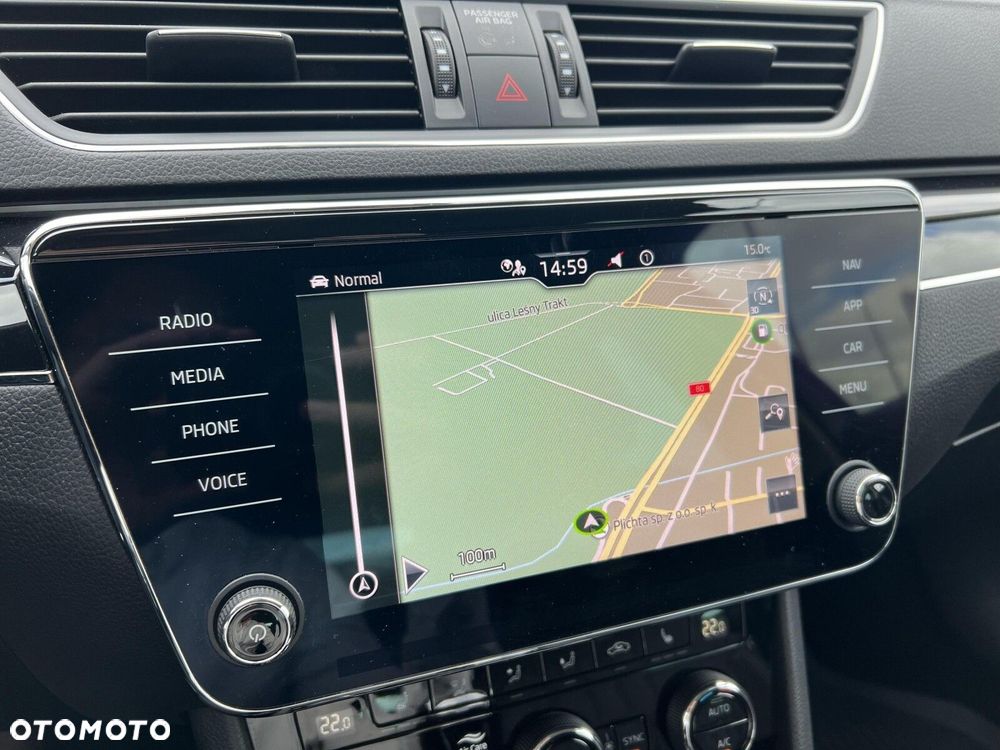 Skoda Superb 2.0 TDI SCR L&K DSG - 28