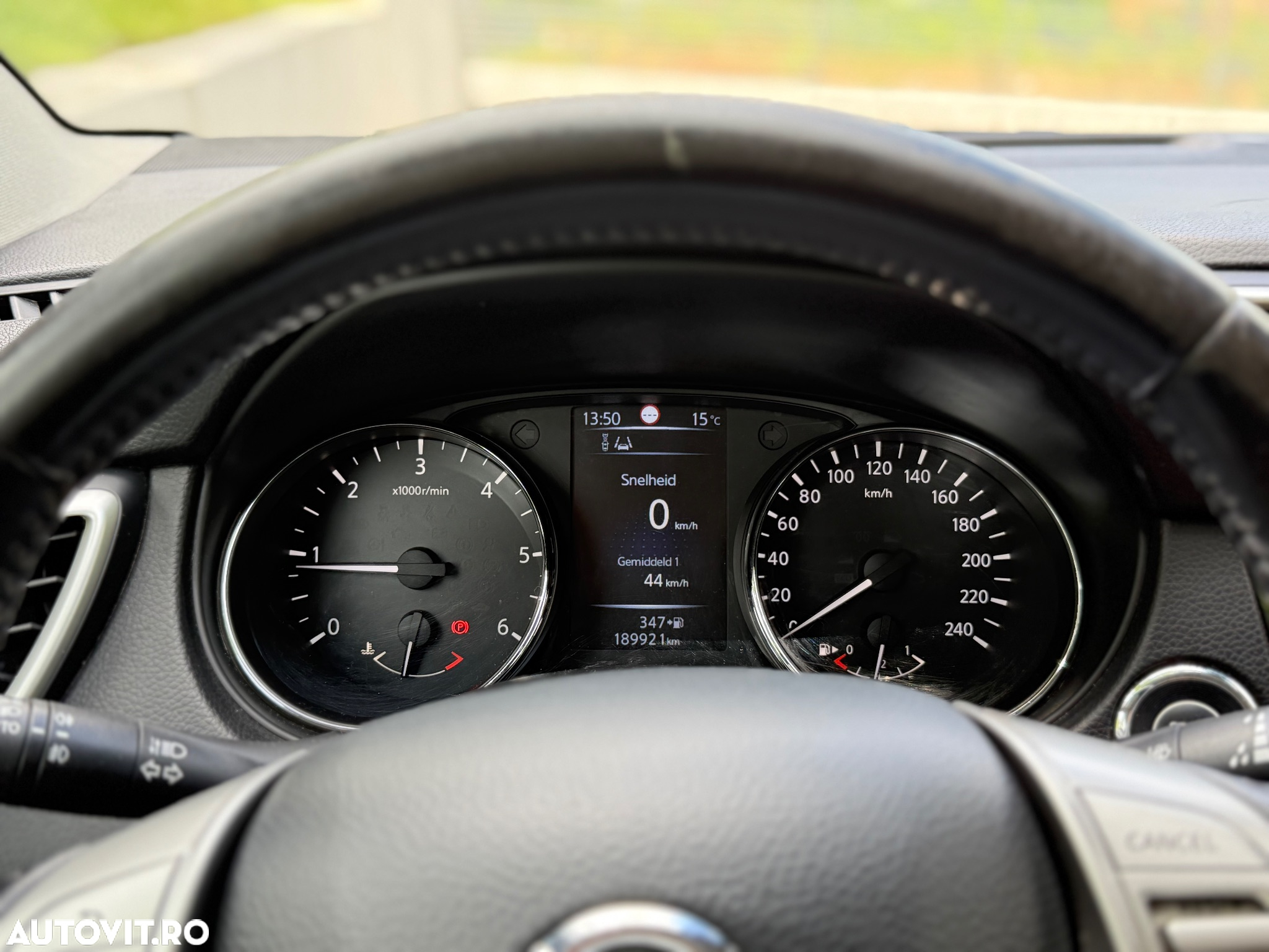 Nissan Qashqai 1.5 DCI N-Connecta - 17