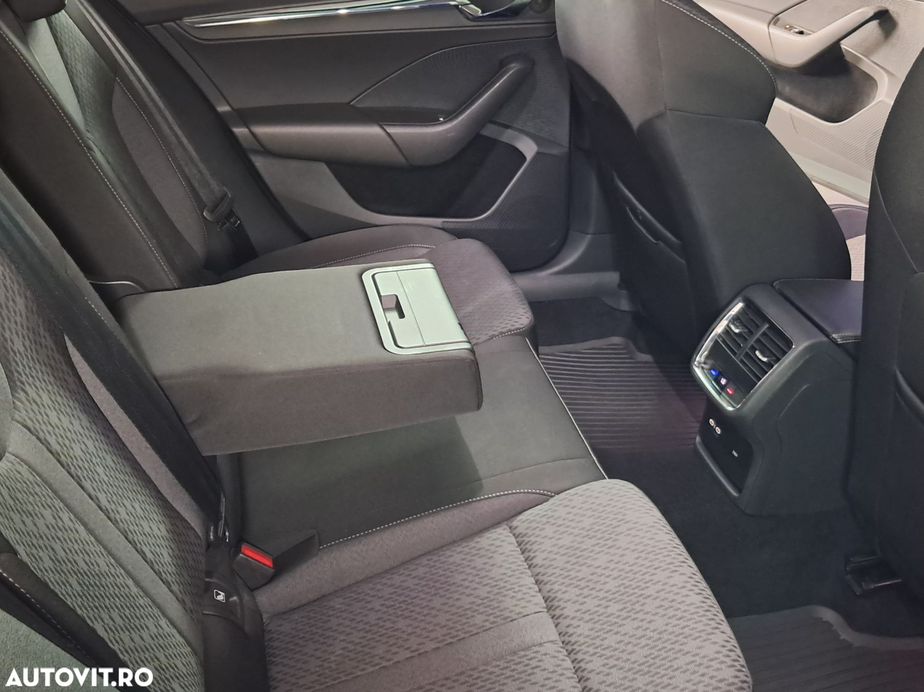 Skoda Octavia - 8