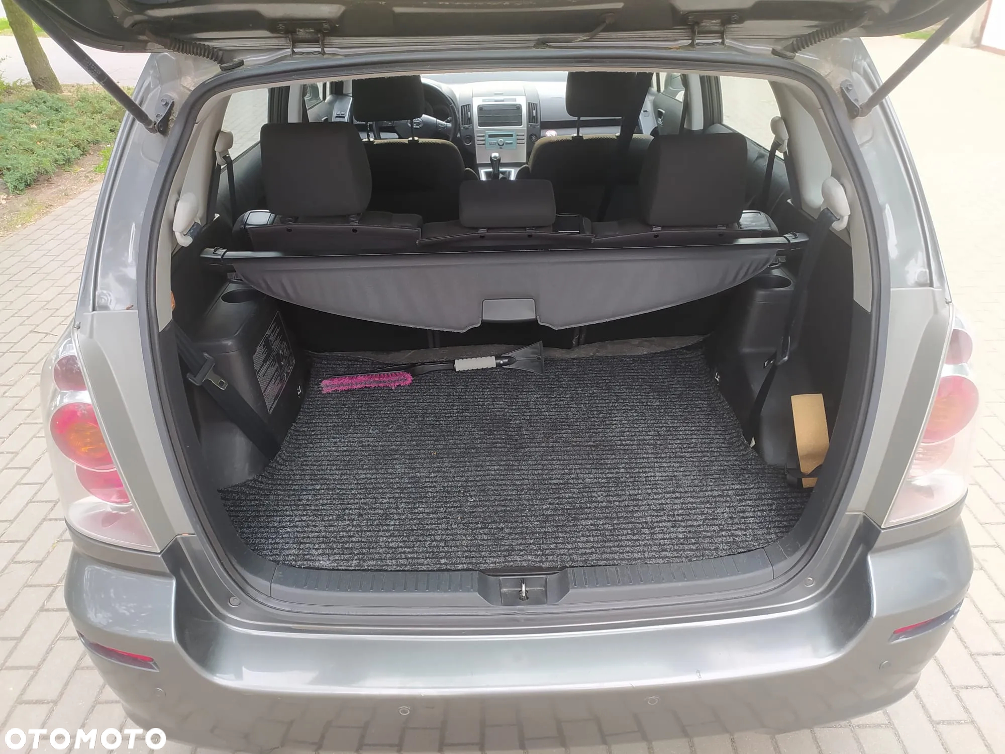 Toyota Corolla Verso 2.2 D-4D Terra 7os - 13