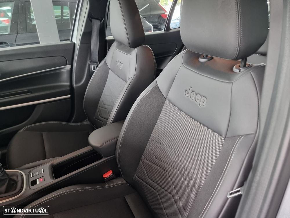 Jeep Avenger 1.2 GSE T3 Altitude - 13