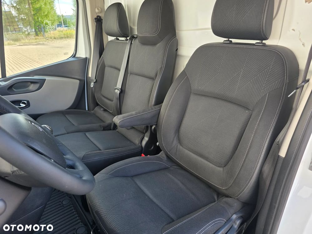 Renault Trafic - 18