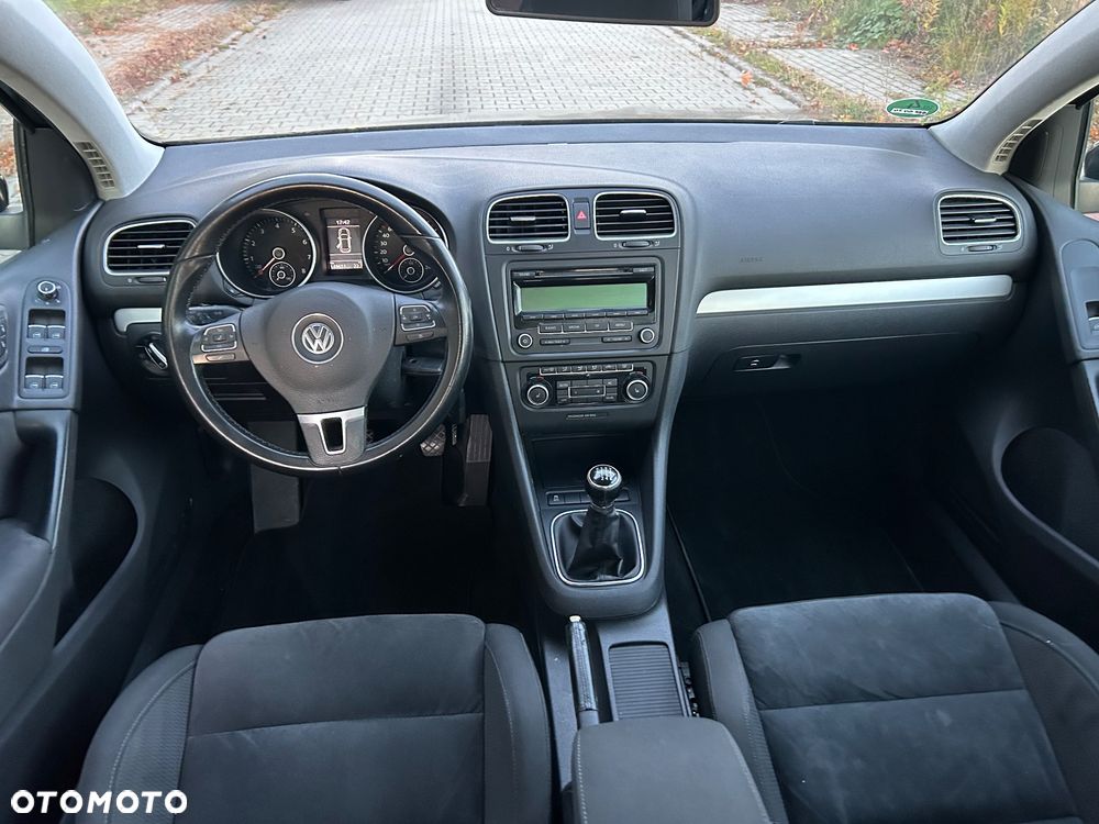 Volkswagen Golf - 10