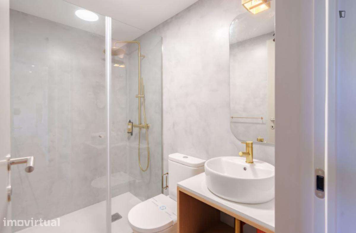 Apartamento com 1 quartos - localizado em Santo Ildefonso Porto - Grande imagem: 2/13