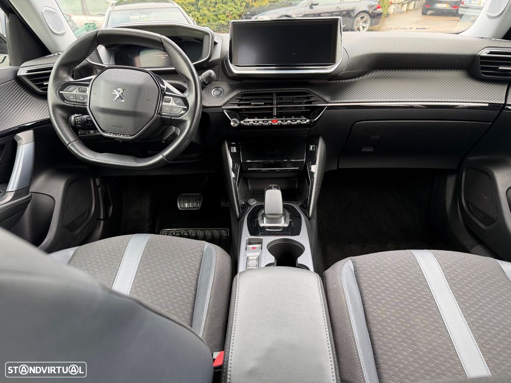 Peugeot e-2008 Allure - 7