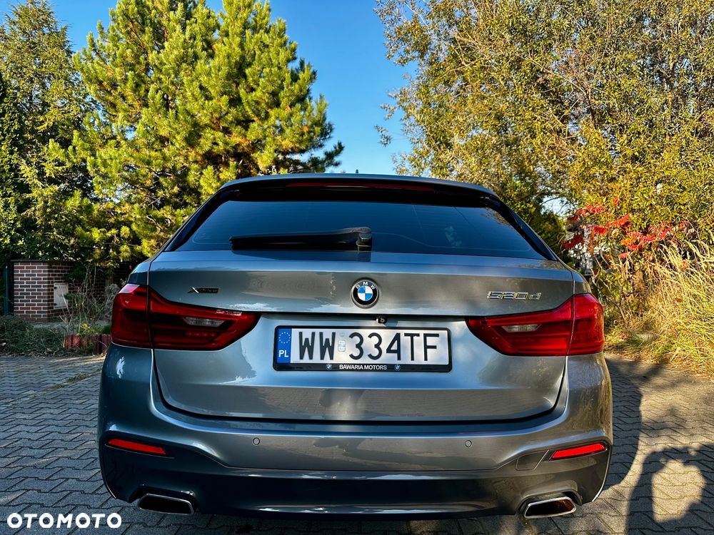 BMW Seria 5 520d xDrive M Sport sport - 12