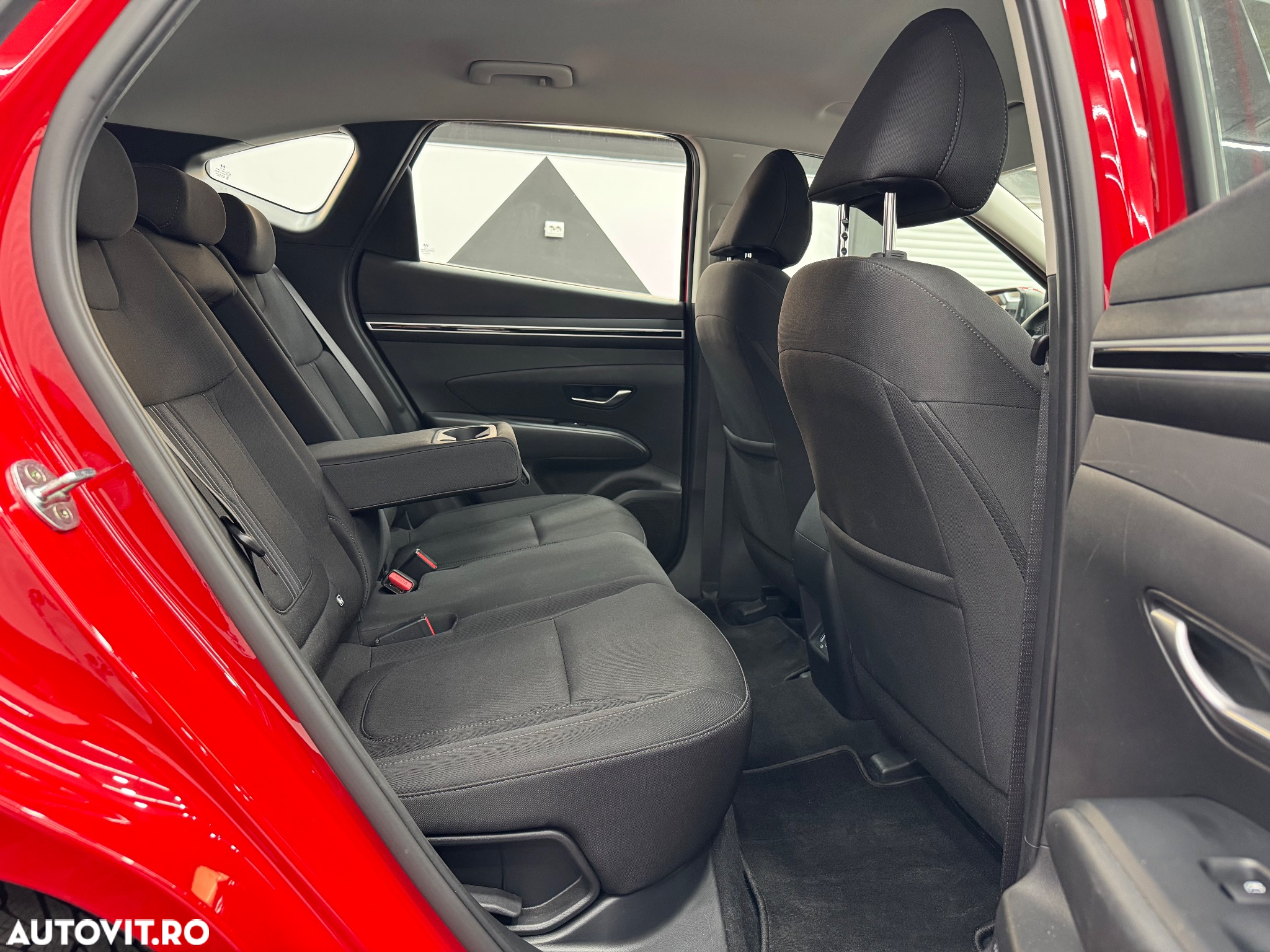 Hyundai Tucson PHEV 1.6 l 265 CP 4WD 6AT Luxury - 16