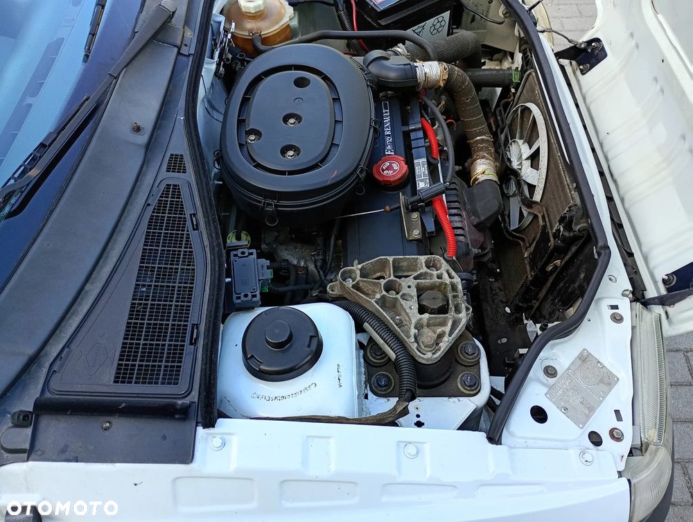 Renault Clio - 29