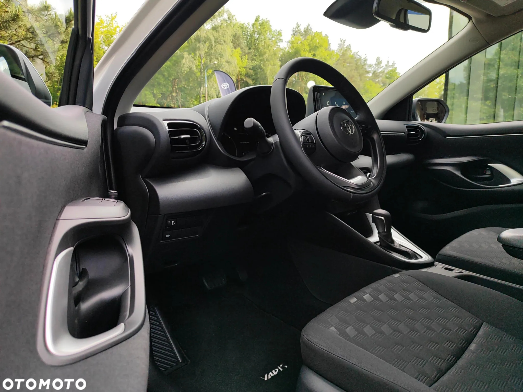 Toyota Yaris - 14