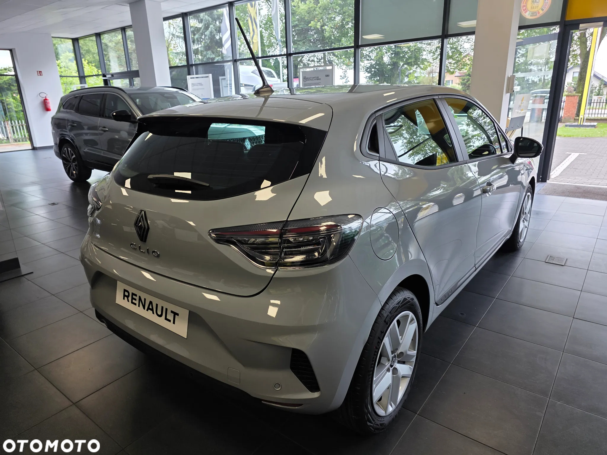 Renault Clio 1.0 TCe Evolution - 4