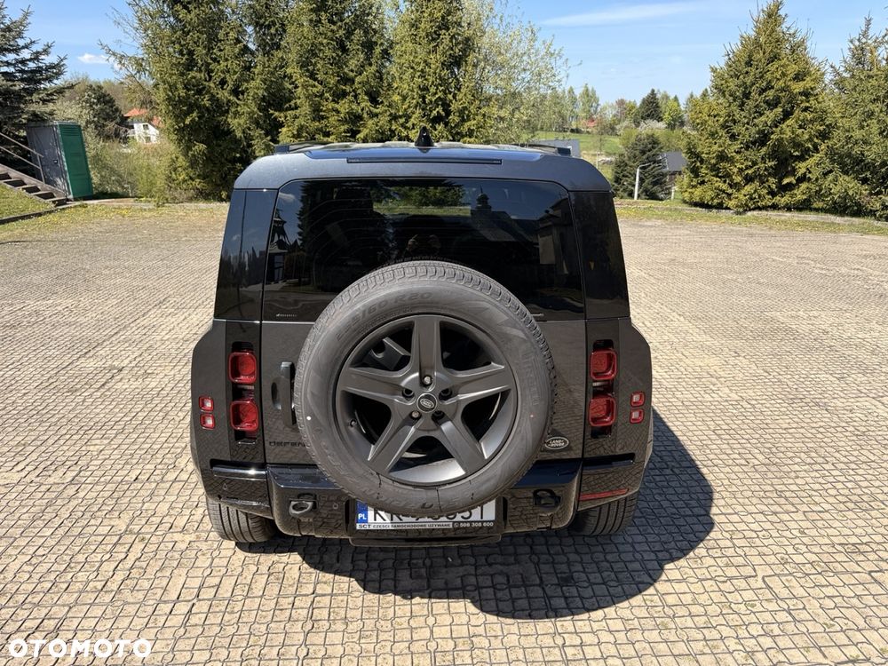 Land Rover Defender - 5