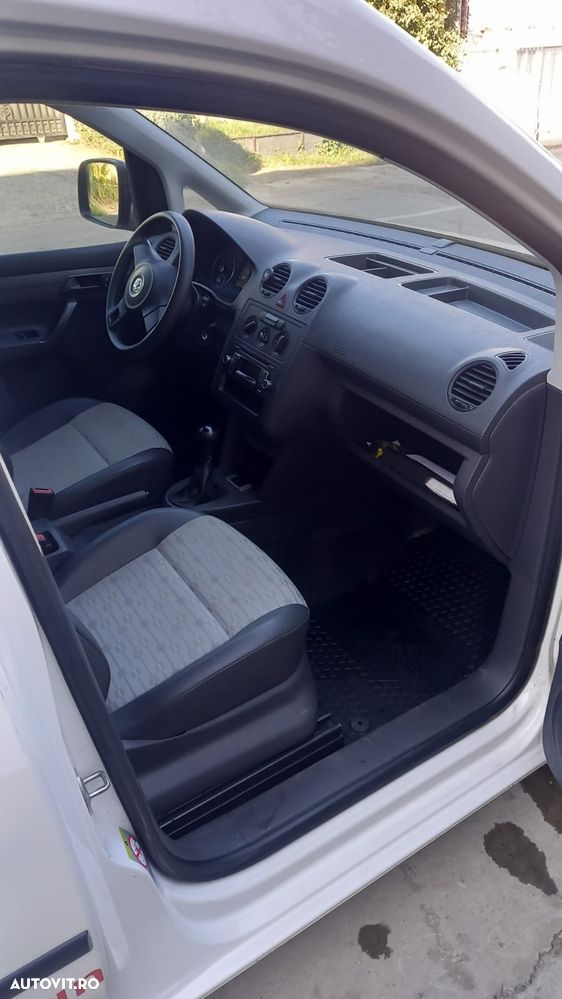 Volkswagen Caddy - 10