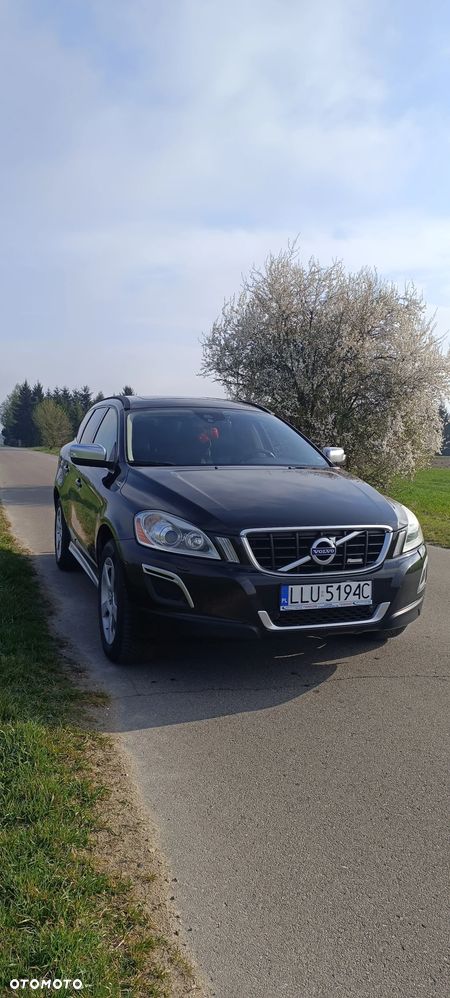 Volvo XC 60 D3 Drive-E R-Design Momentum - 2