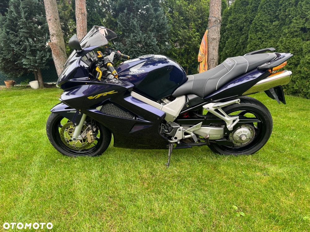 Honda VFR - 7