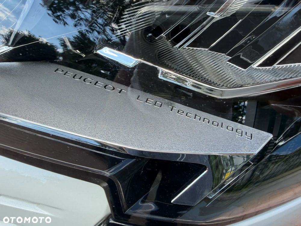Peugeot 3008 1.6 PureTech Hybrid PHEV Active Pack S&S EAT8 - 17